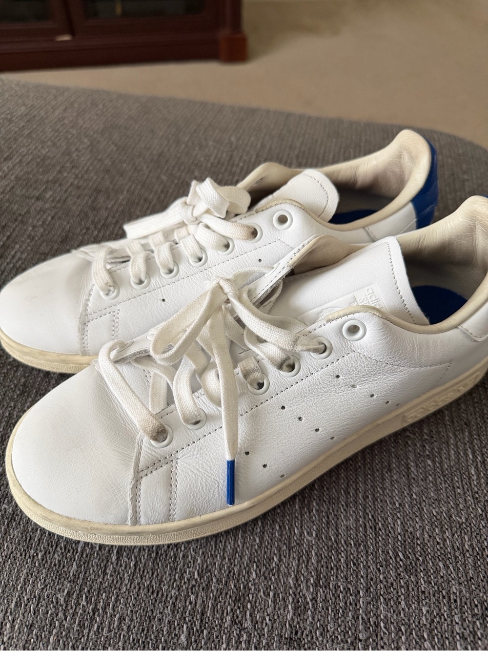 Adidas Stan Smith. Size 8. White Leather Men’s Sneakers with Blue Heel Accent